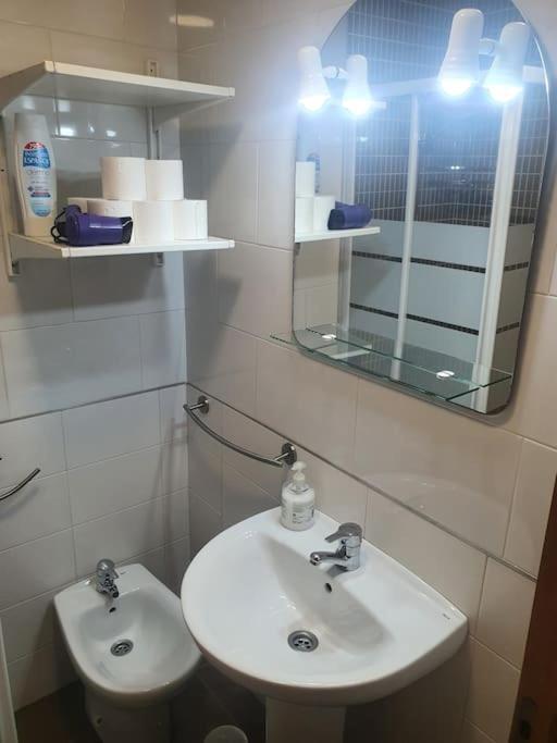 2F, Aire Acondic, 80M2, 2 Dormitorios, 4 Huespedes, Wifi Gratis La Línea de la Concepción Екстериор снимка